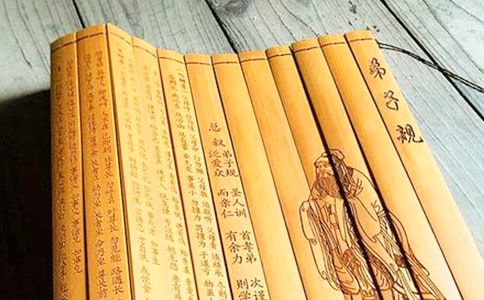 �x����Ҏ(gu��)�ĵ��w��800��