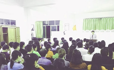 ���{��Ƹ���v��