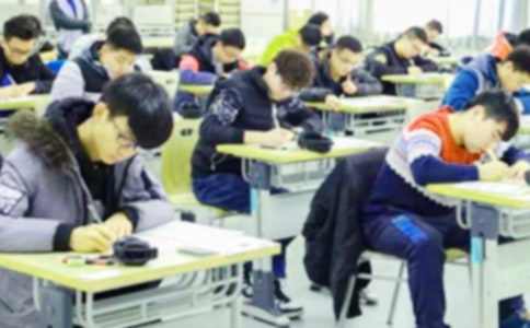 高考英語口語考試自我介紹