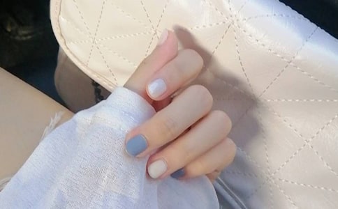 美甲后的朋友圈心情說說文案190句