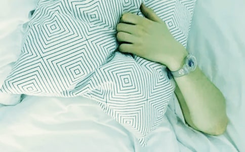 深夜失眠感悟人生的經(jīng)典句子說說
