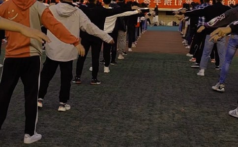 大學(xué)早操遲到檢討書5篇