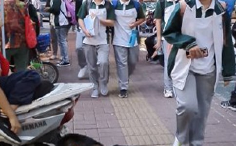 �ЌW(xu��)�����ģ�ͬ���Ķ�ȥ�ă�����